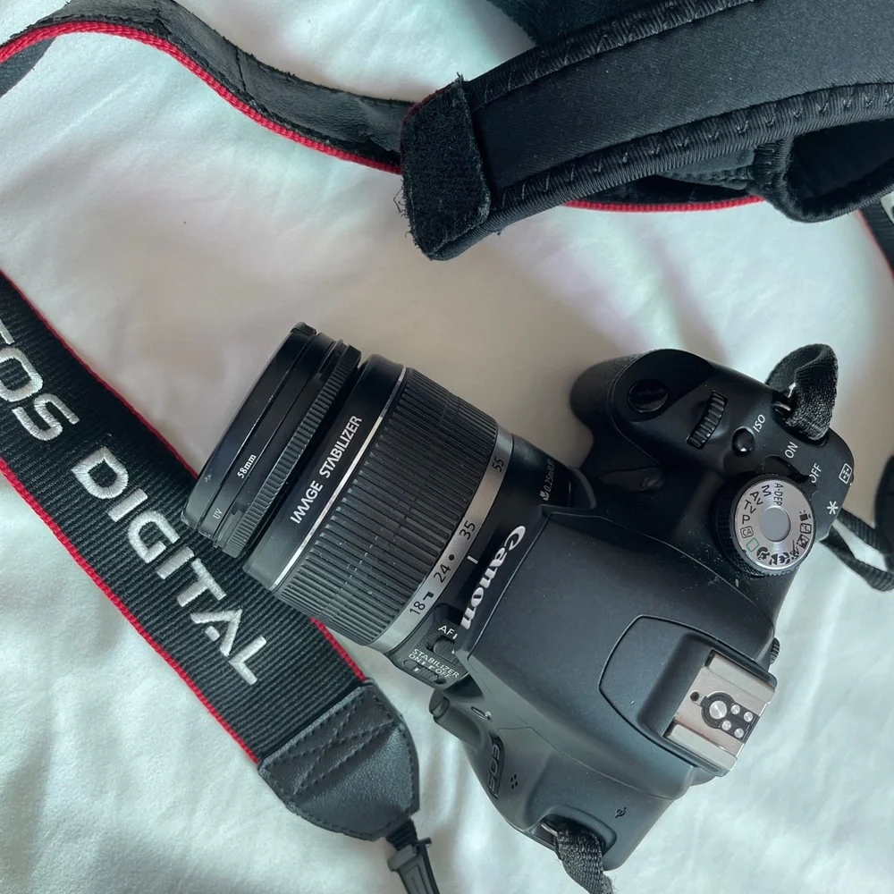 canon eos 500d SLR camera
